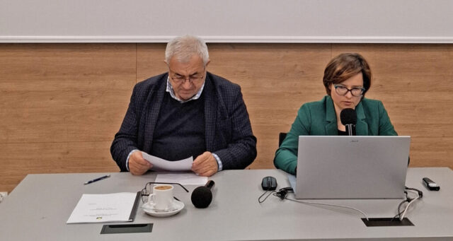 Przewodniczący Rady pan Wojciech Mojzesowicz Główna księgowa Ośrodka Marzena Ryterska-Chyła