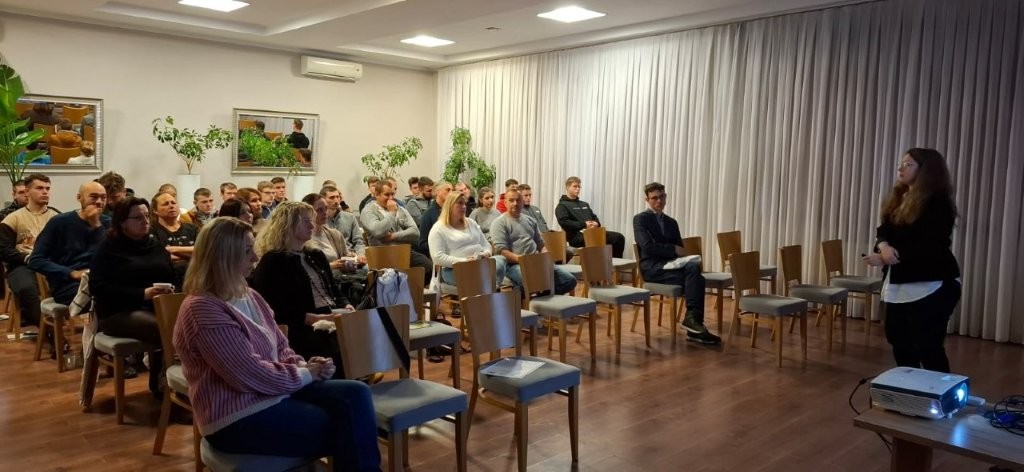 Szkolenie Poszukiwanie alternatywnych komponentów paszowych dla bydła mięsnego w obszarach suszy glebowej (4)