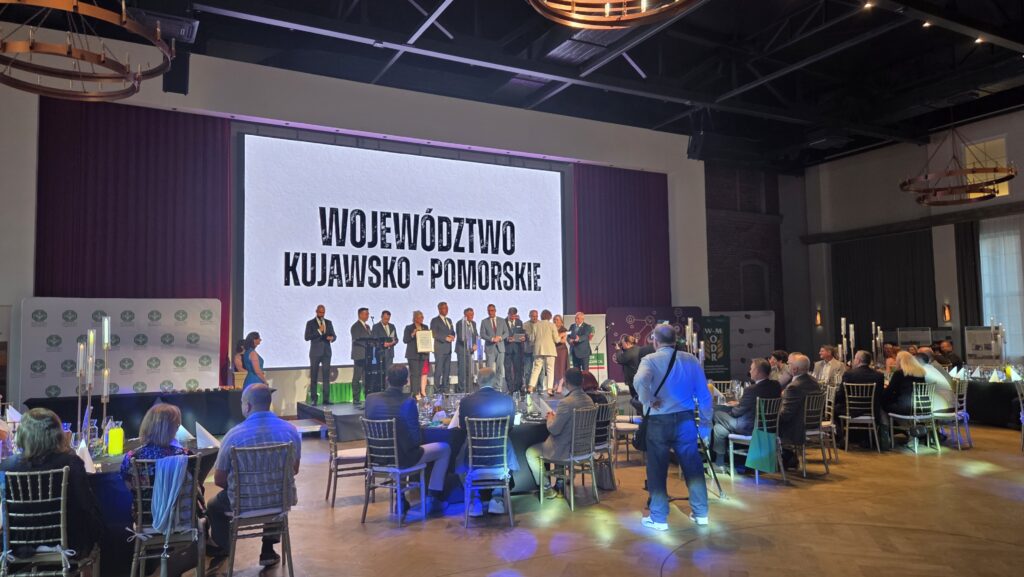12. Gala jubileuszowa Uroczystość nagrodzenia gospodarstw wyróżnionych w konkursie „Gospodarstwo Demonstracyjne Ambasadorem Wiedzy Rolniczej”_