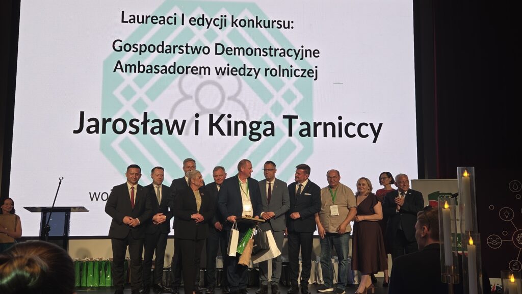 16.Gala jubileuszowa Uroczystość nagrodzenia gospodarstw wyróżnionych w konkursie „Gospodarstwo Demonstracyjne Ambasadorem Wiedzy Rolniczej”_