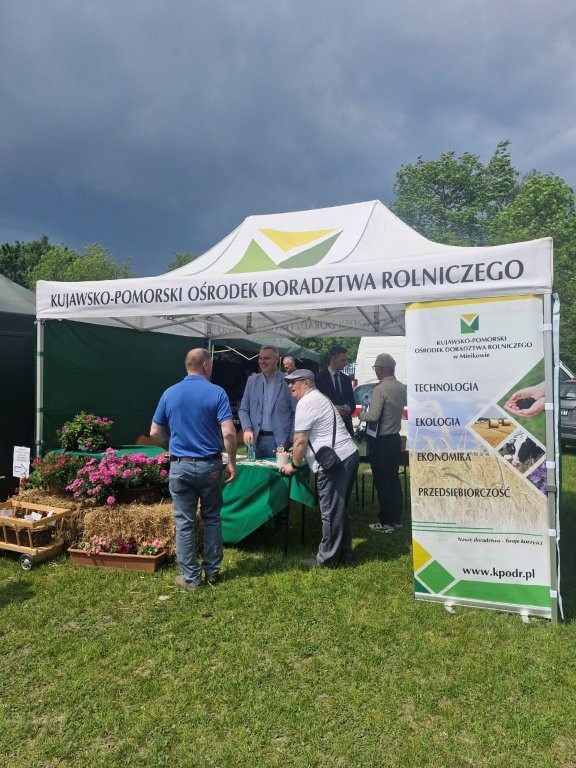 Stoisko promocyjne KPODR – IV Majówka w Bielicach