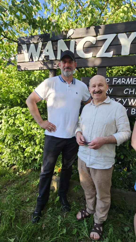 Łukasz Urbański dyrektor KPODR w Minikowie i Sylwester Wańczyk
