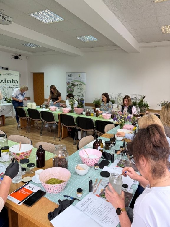 WARSZTATY ZIOŁOWE „ZIOŁOWY WIELOBÓJ. EKOLOGIA, PIĘKNO I SMAK” – uczestnicy (4)