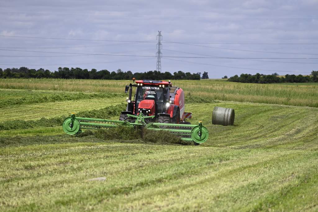 Manewry łąkowe firmy SAMASZ (34)